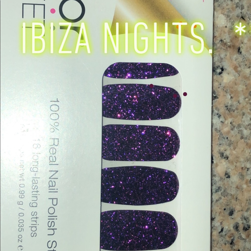 Ibiza nights colorstreet nails